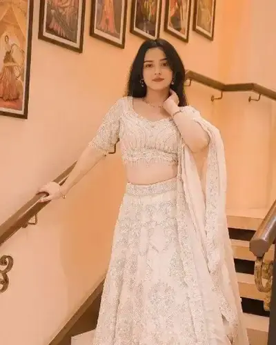Escort Khuldabad